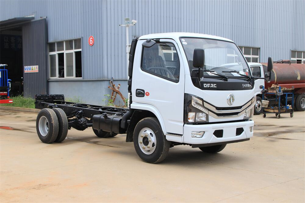 東風(fēng)小多利卡（3308，全柴115）國六 內(nèi)飾照片圖