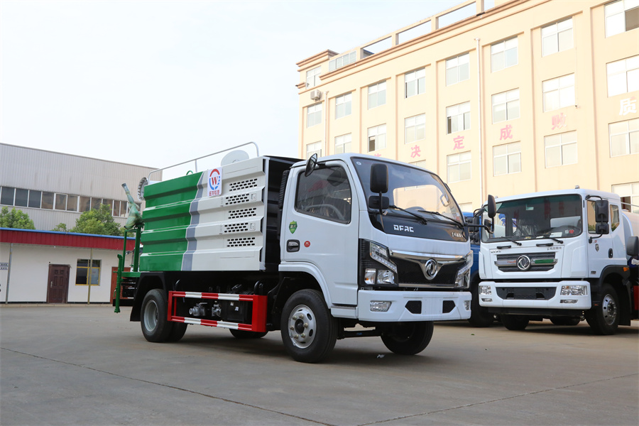 5-7噸多功能抑塵車(chē)-東風(fēng)福瑞卡國(guó)六5-7立方多功能抑塵車(chē)廠(chǎng)家價(jià)格